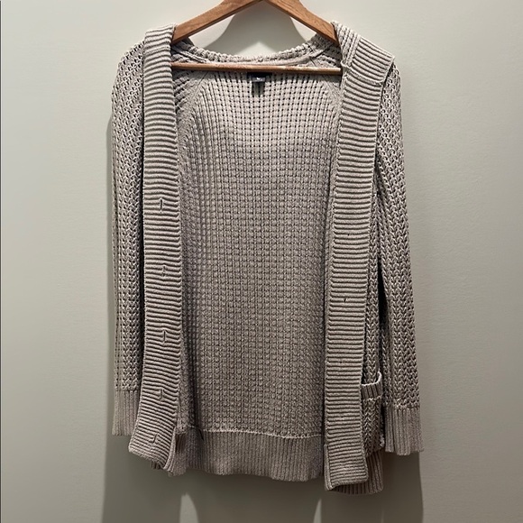 Eddie Bauer Sweaters - Eddie Bauer Beige Knit Cardigan